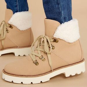 Red Dress Kennedy In Step Lace Up Boots Faux Sherpa Faux Leather Khaki 7.5